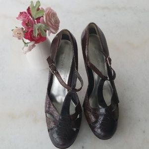 Calvin Klein Mary Jane pumps sz 8